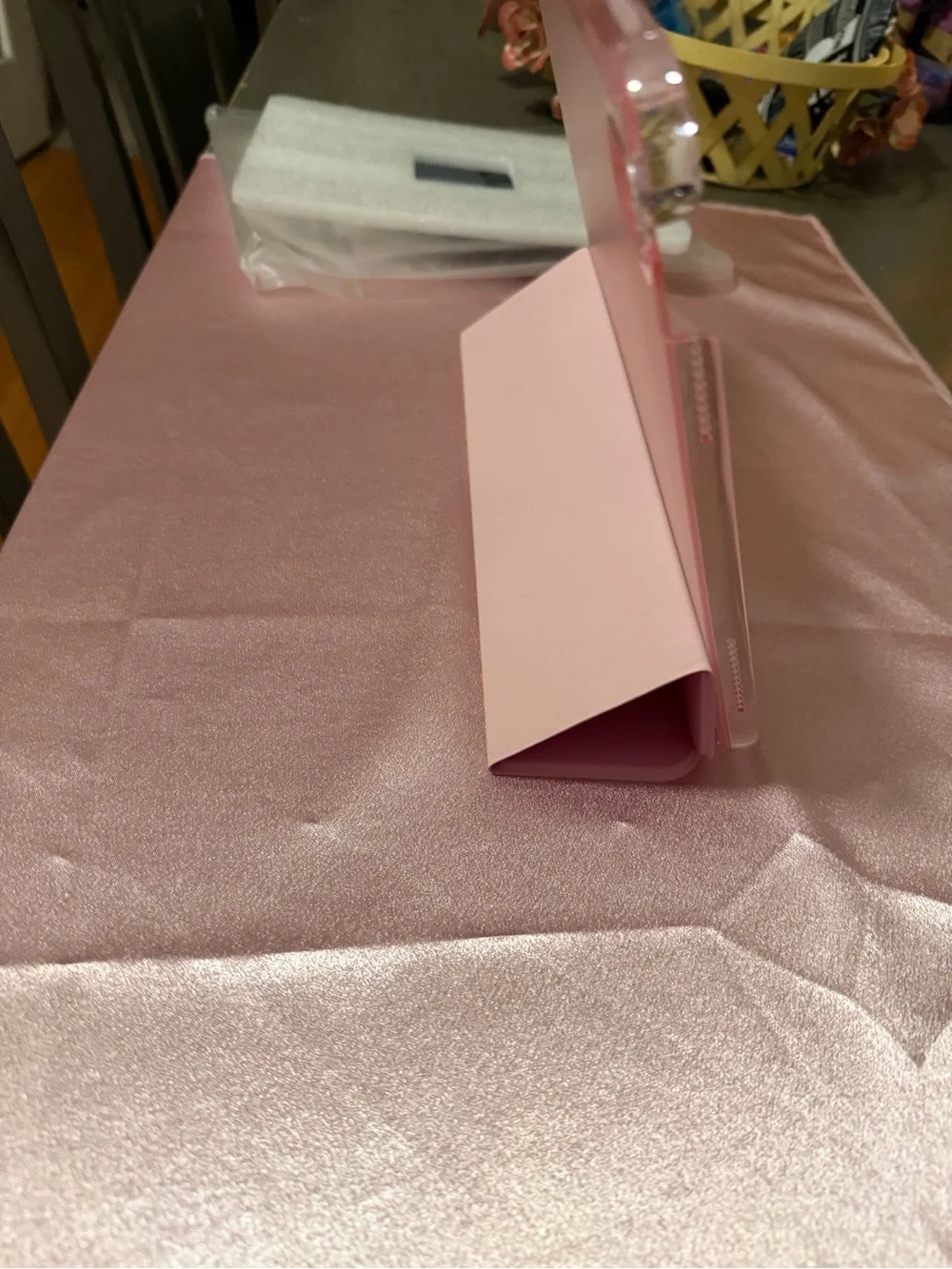 Moko slim trifold